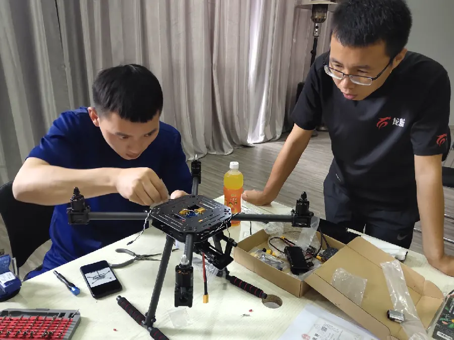 无人机日常保养清单:每次飞完该做什么操作示意图